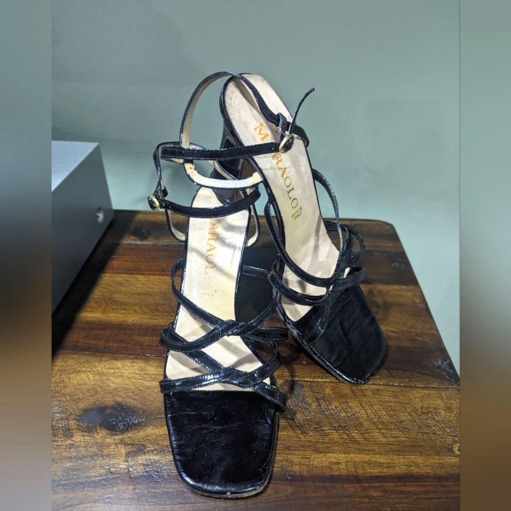 Maraolo blk patent leather strappy sandals sz 40